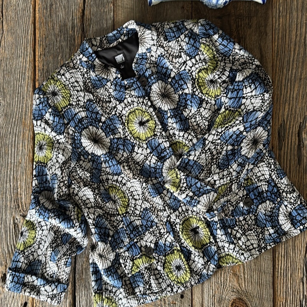 Gump's Geometric Floral Patterned Button-Up Jacket Size Large - Picture 9 of 13